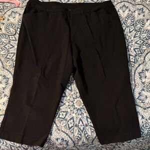 Women’s Black Capri Pants